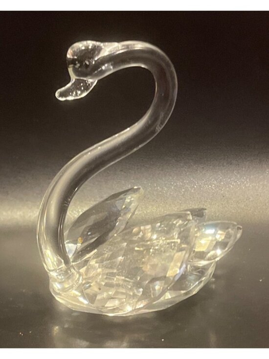 Other - Vtg 4" Crystal Swan Figurine Elegant Glass Decor With Faceted Wings